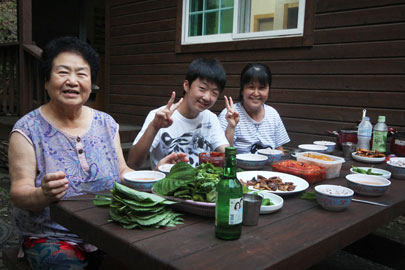 경기도 안양에서 온 3대 가족의 행복한 모습2